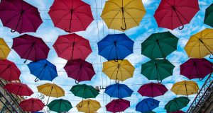 В Петербурге вновь откроют «Аллею парящих зонтиков»
