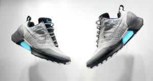 Кроссовки Nike с автоматической шнуровкой поступят в продажу